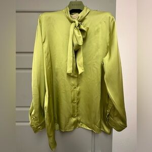 Gucci Green Silk Blouse with Bow - Uniform Issue with Gucci Hanger